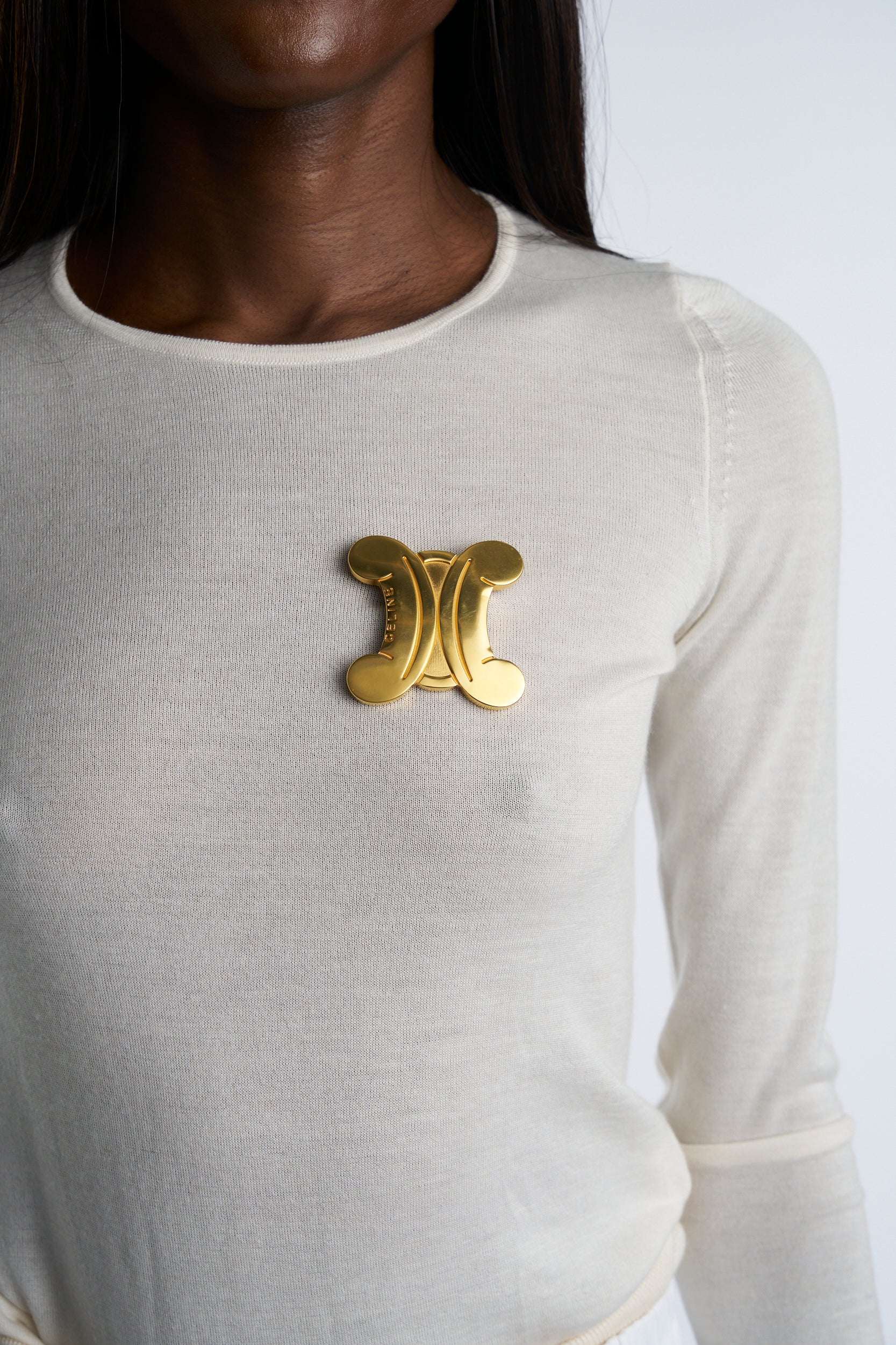 ♡ CELINE ♡ Vintage ♡ C broach ♡ Vintage Celine extra big golden triomphe brooch. Great