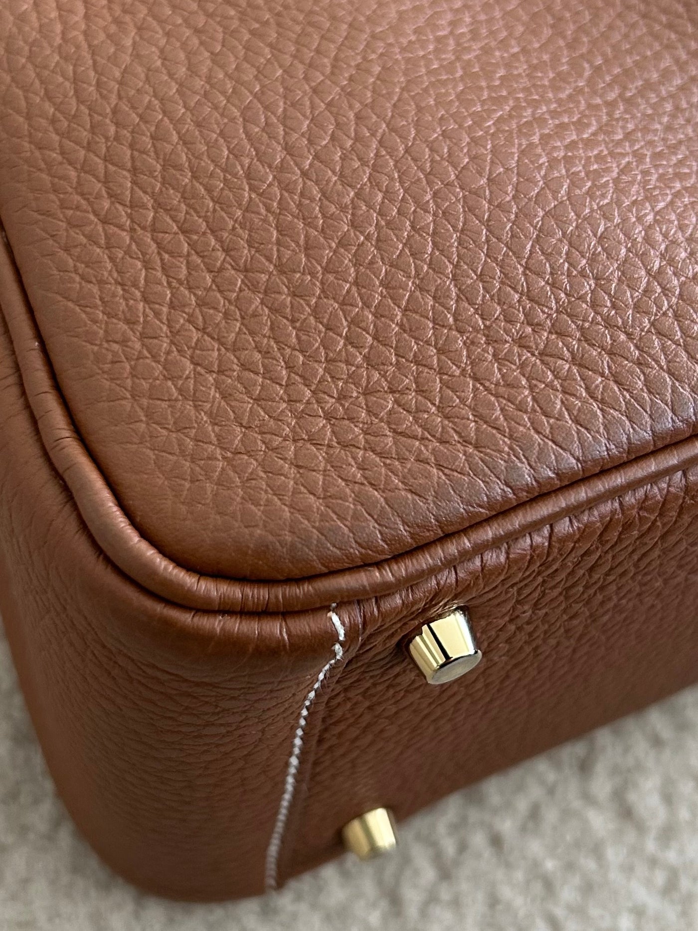 HERMES Lindy Mini || Gold Clemence Leather with Gold Hardware