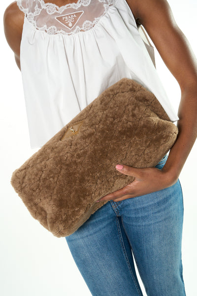 SAINT LAURENT beige shearling "Sade" YSL logo plaque large envelope clutch