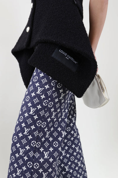 LOUIS VUITTON FW22 Boucle vest with sweeping panel and faux pearls buttons size 38