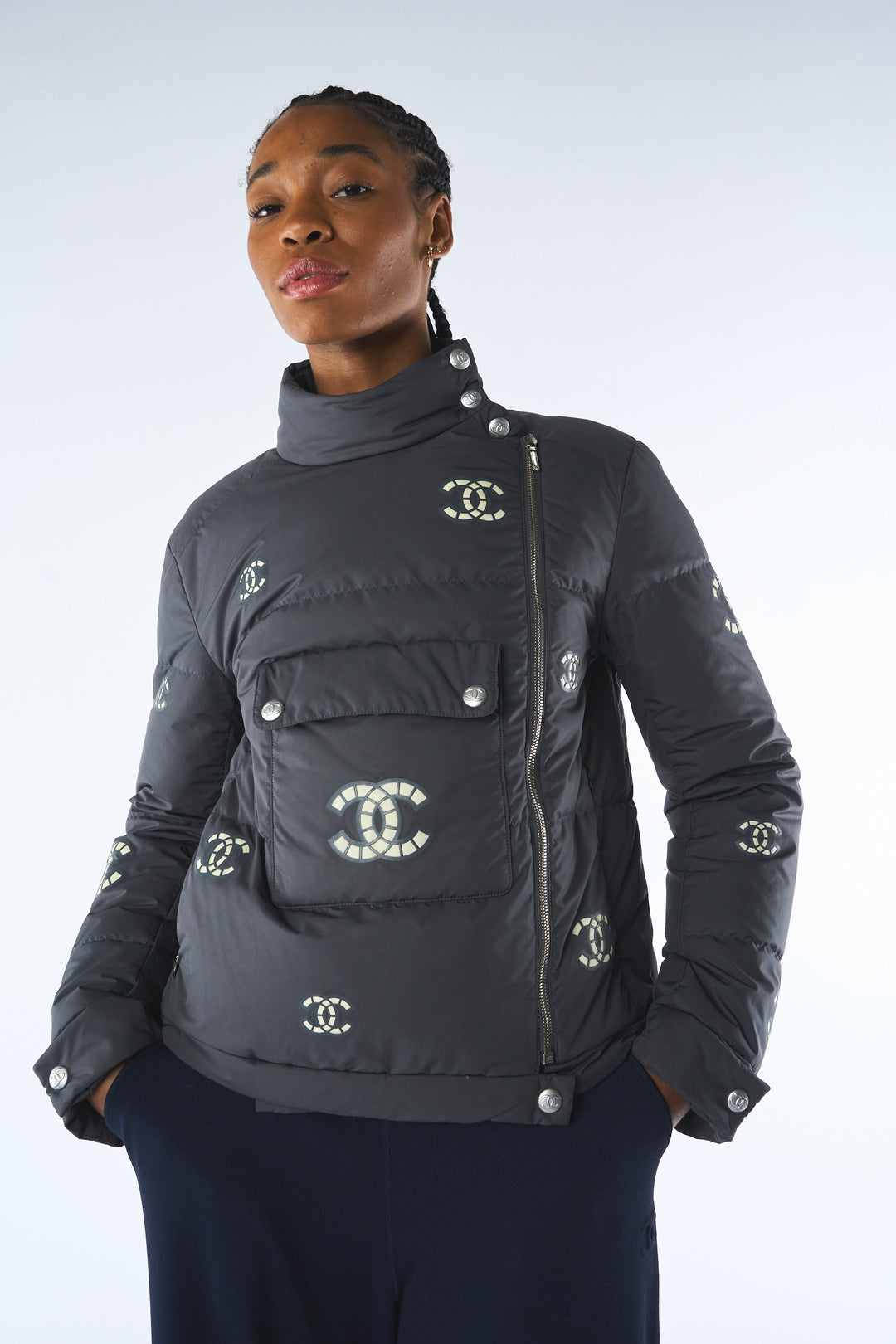 新品タグ付★CHANEL★とろみシルク★COCO★ブルゾン★パーカー★ジャケット 新品タグ付☆CHANEL☆とろみシルク☆COCO☆ブルゾン☆パーカー