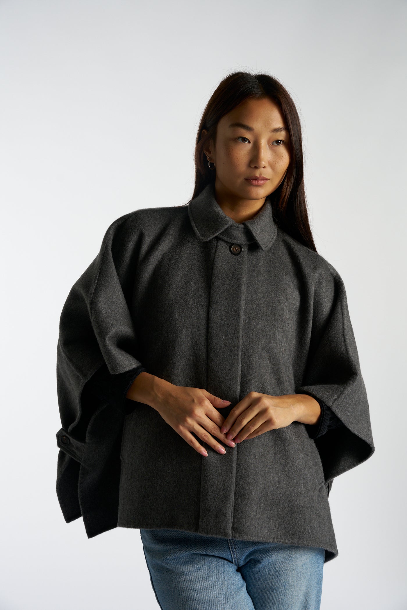 BRUNELLO CUCCINELLI Cashmere grey cape