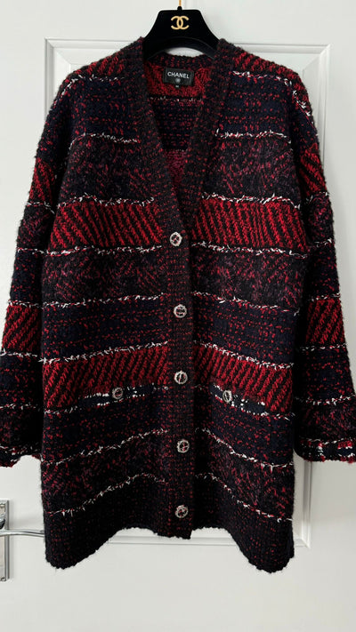 CHANEL FW23/24 heavy weight cardigan size 42