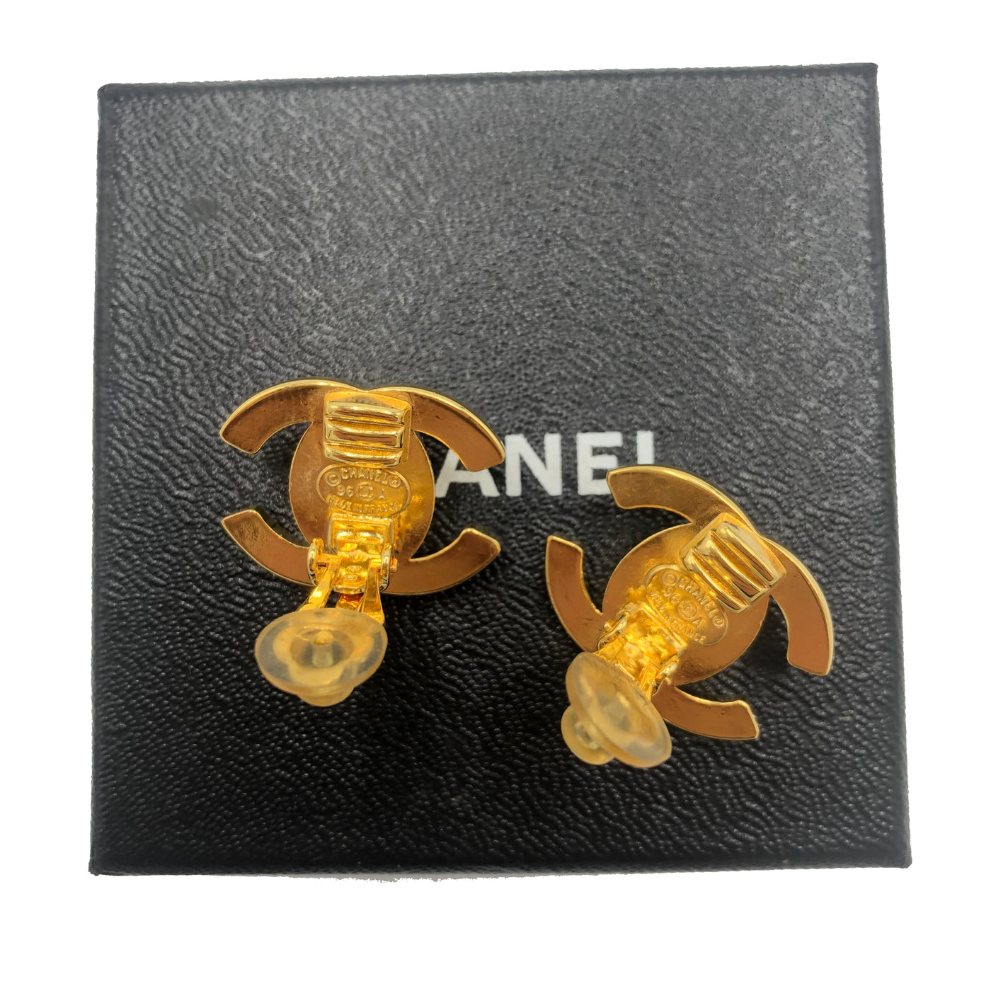 CHANEL Gold Turnlock Earrings (96A)