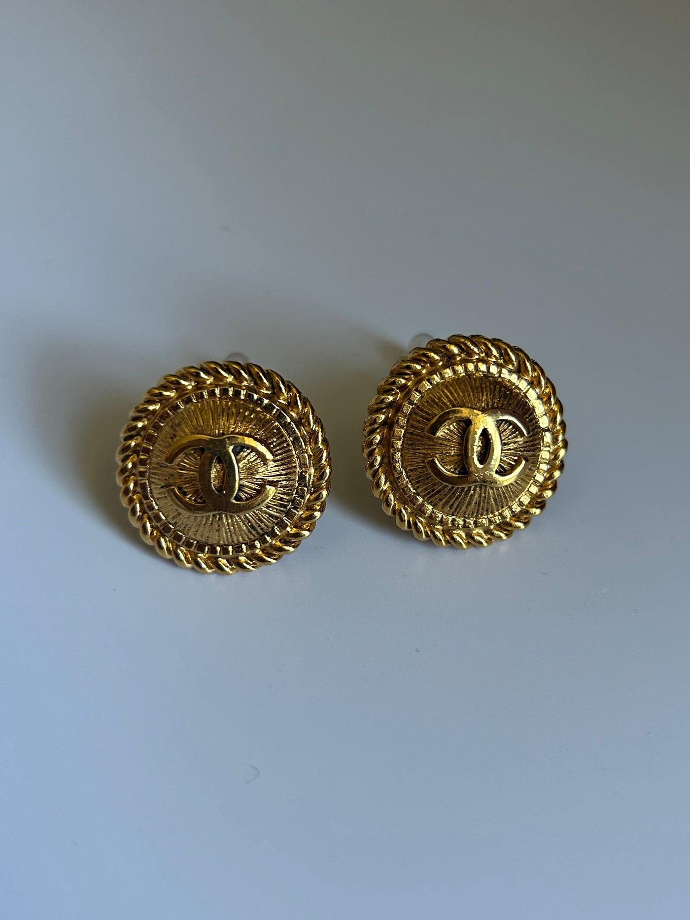 CHANEL 1980's gold sunburst clip on earrings