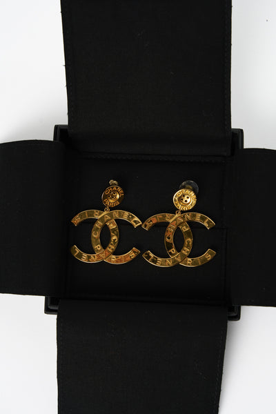 CHANEL 2021 buttons gold CC earrings with box