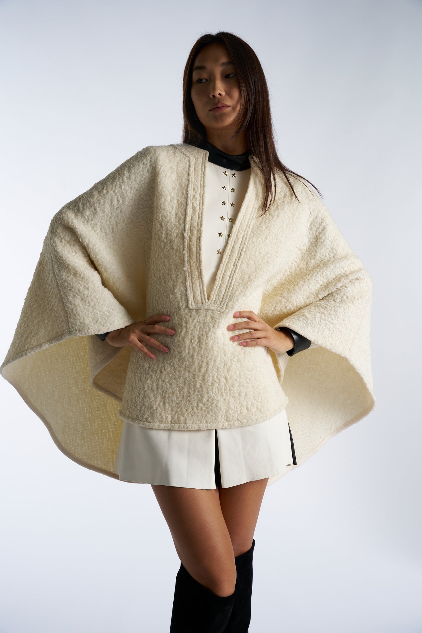 VALENTINO wool bouclé cape size M Fall21 Runway RRP: £2300