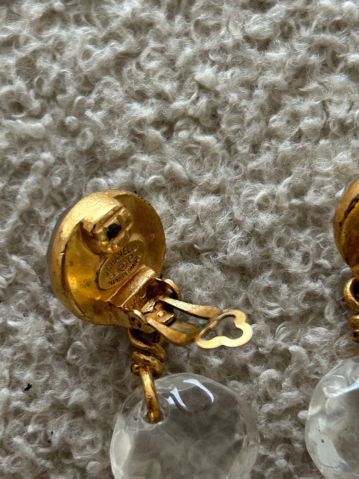 CHANEL Rare Vintage 1990's Clear Glass Martelé 24ct Gold Clip On Earrings