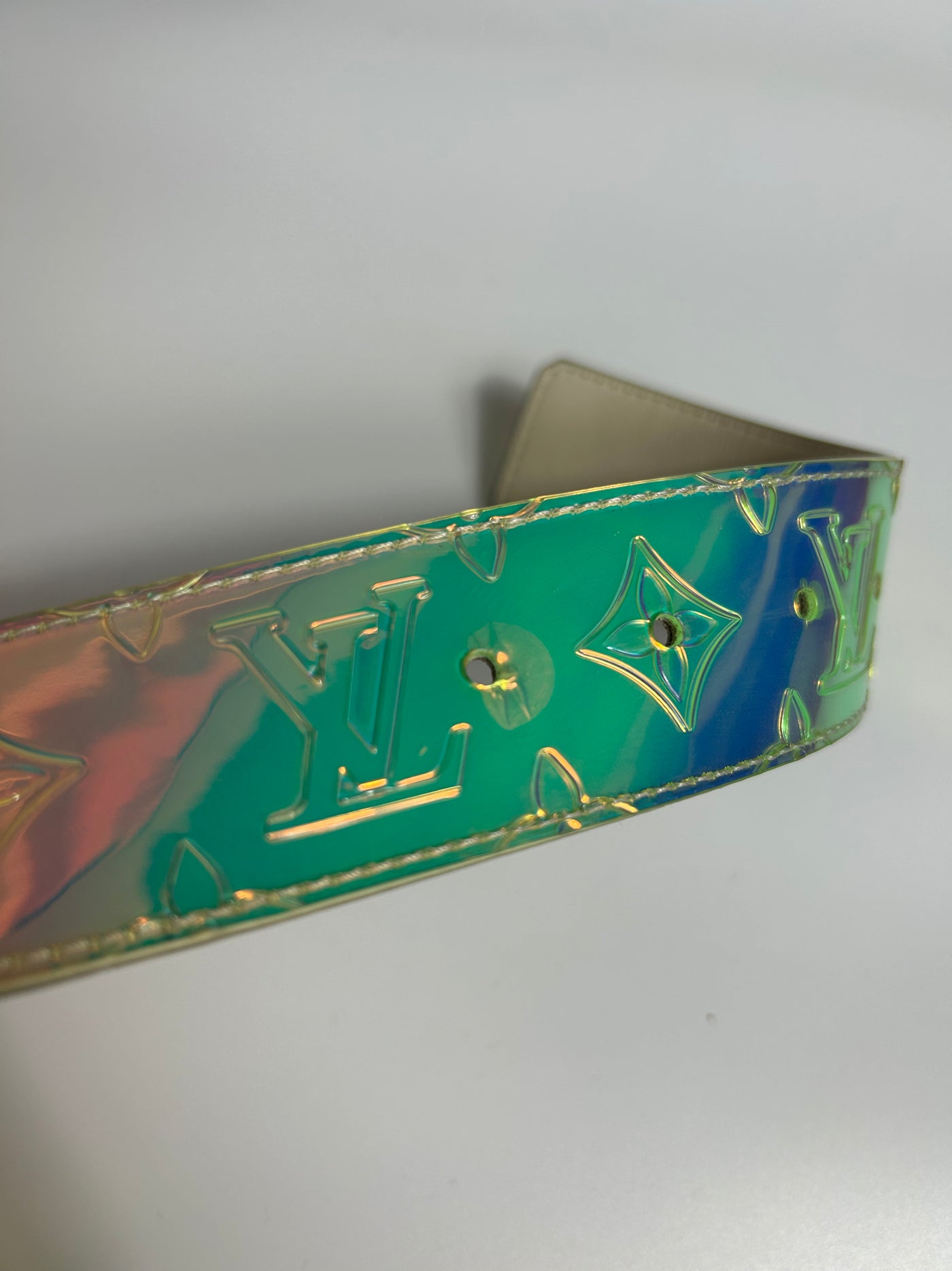 LOUIS VUITTON holographic iridescent prism belt by Virgil Abloh size 95