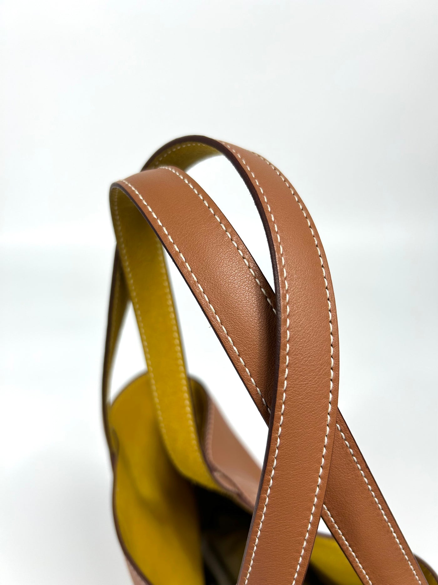 HERMES Double Sense Tote Gold Veau Sikkim Jaune de Naples Chevre Year 2023 Current RRP 3850 euros