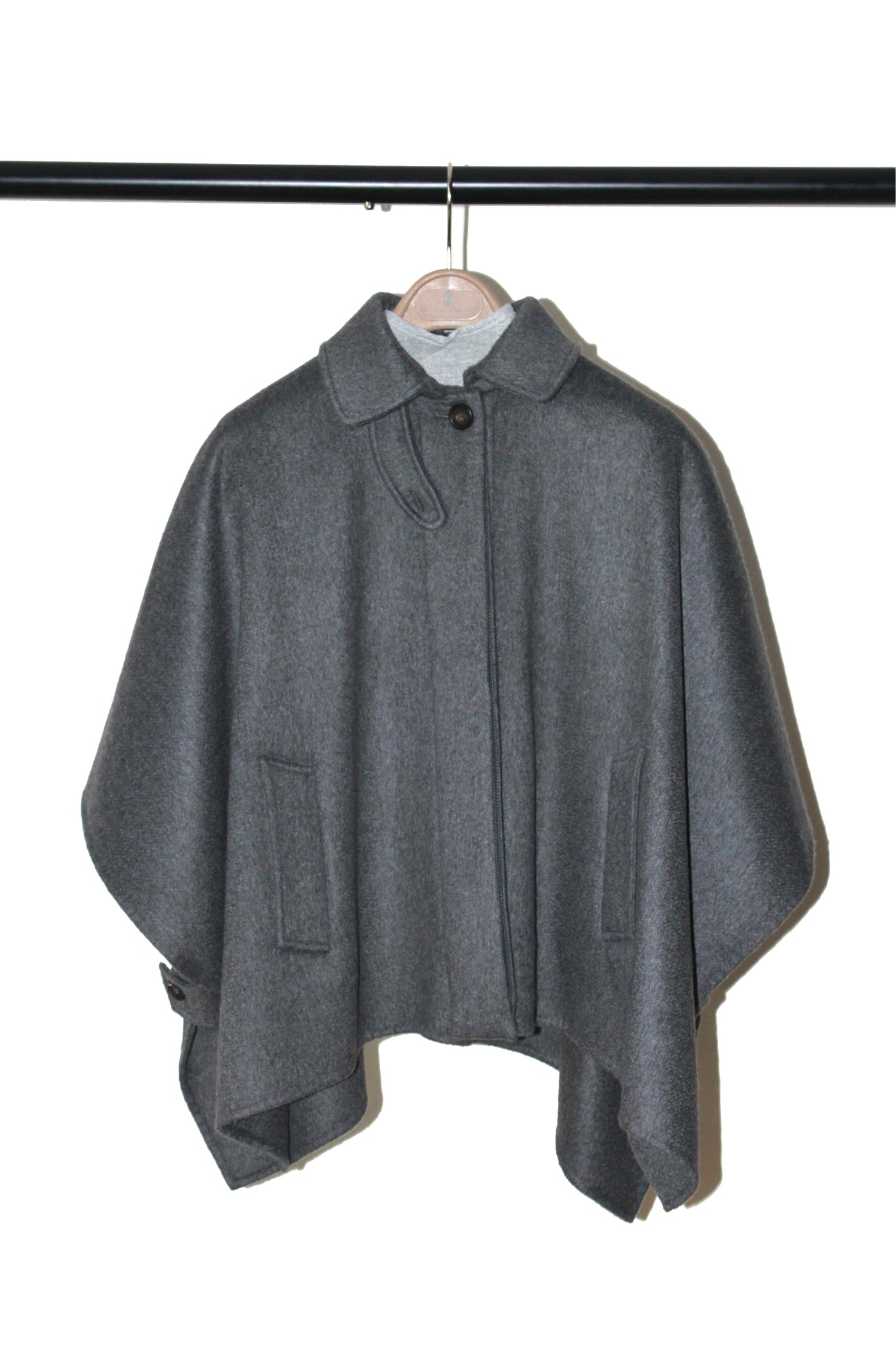 BRUNELLO CUCCINELLI Cashmere grey cape