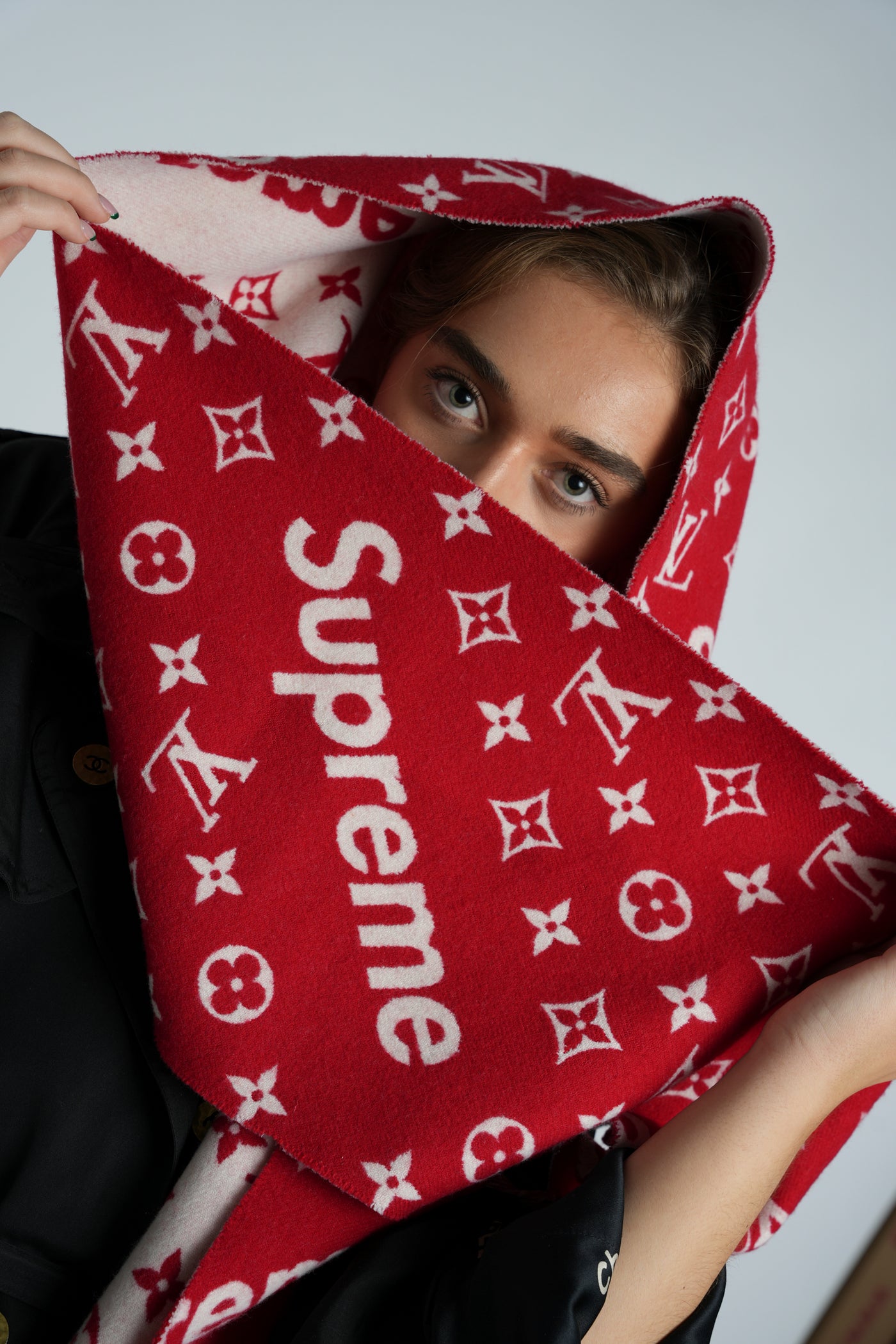 LOUIS VUITTON X Supreme red scarf wool cashmere