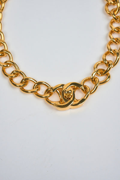 CHANEL 24ct gold turnlock necklace 95P