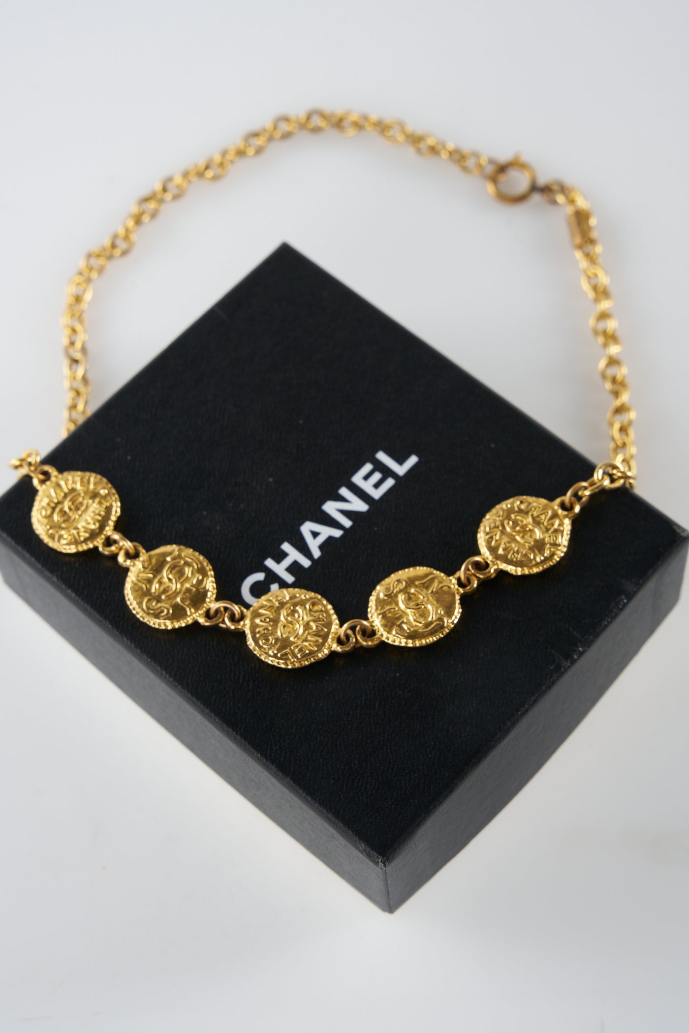 CHANEL vintage 1980's Byzantine meadillon coin necklace with box