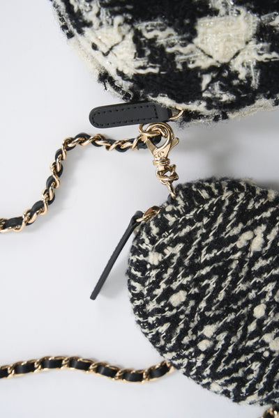 CHANEL tweed and shearling 19 round chain bag with coin purse