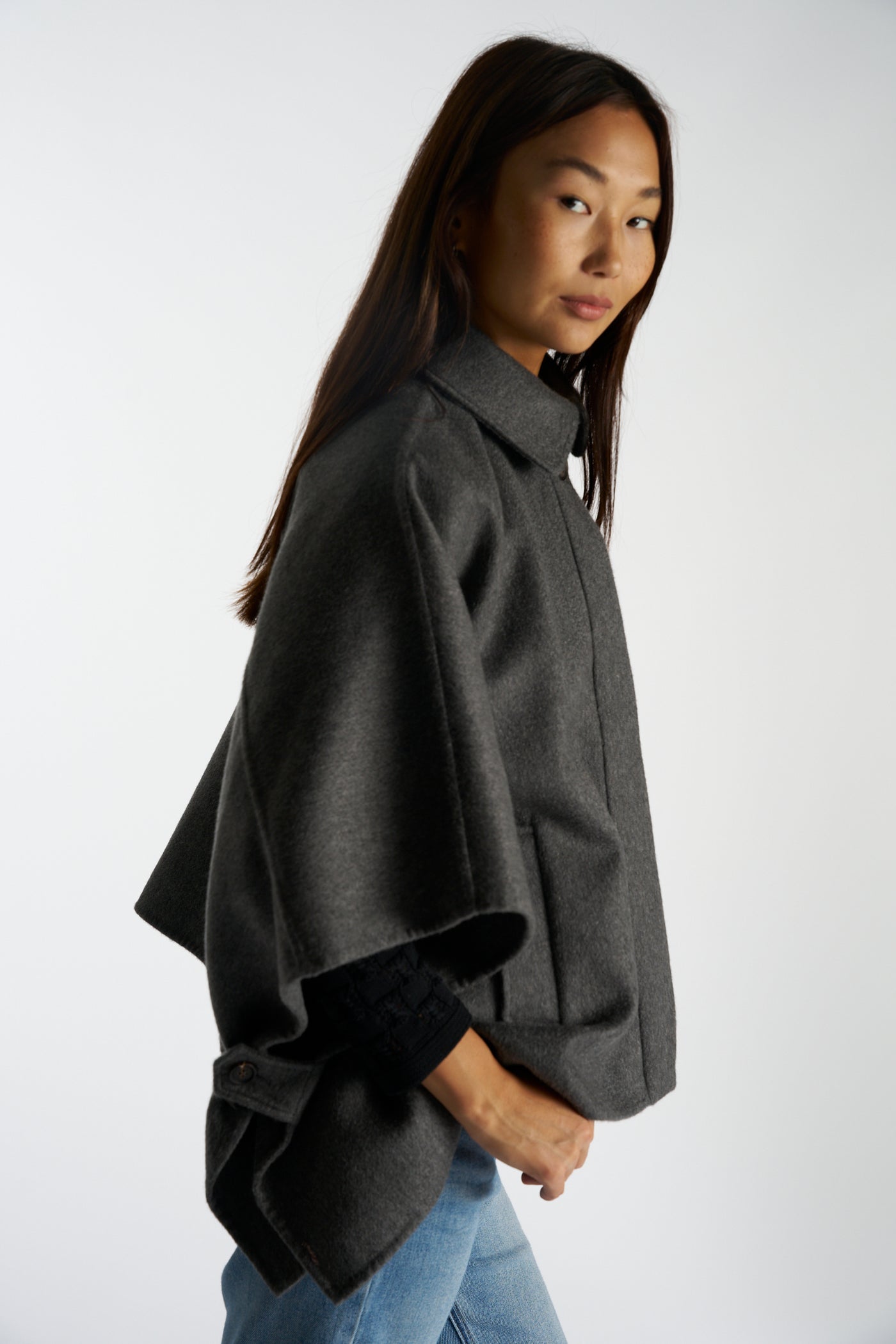 BRUNELLO CUCCINELLI Cashmere grey cape