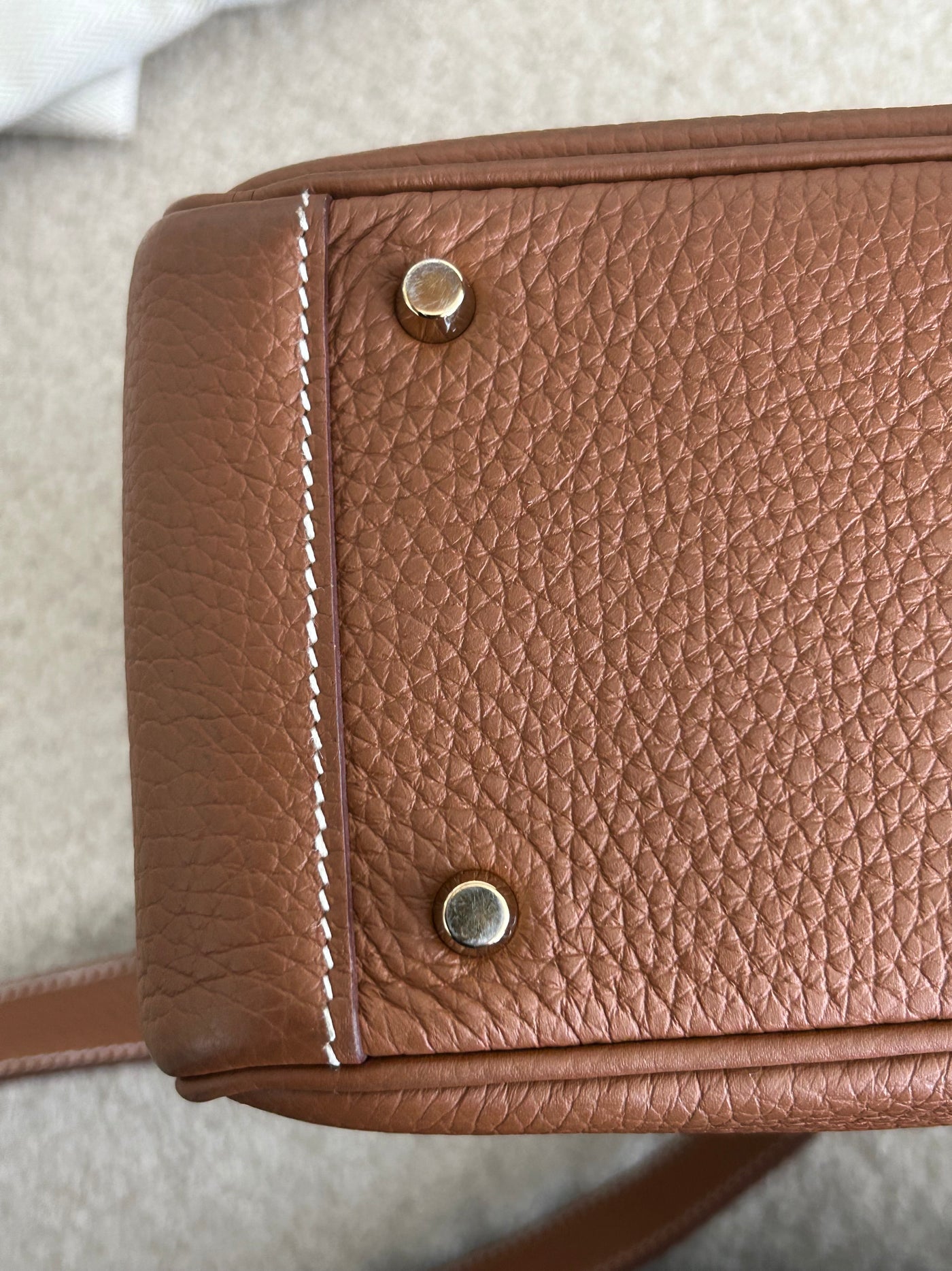 HERMES Lindy Mini || Gold Clemence Leather with Gold Hardware