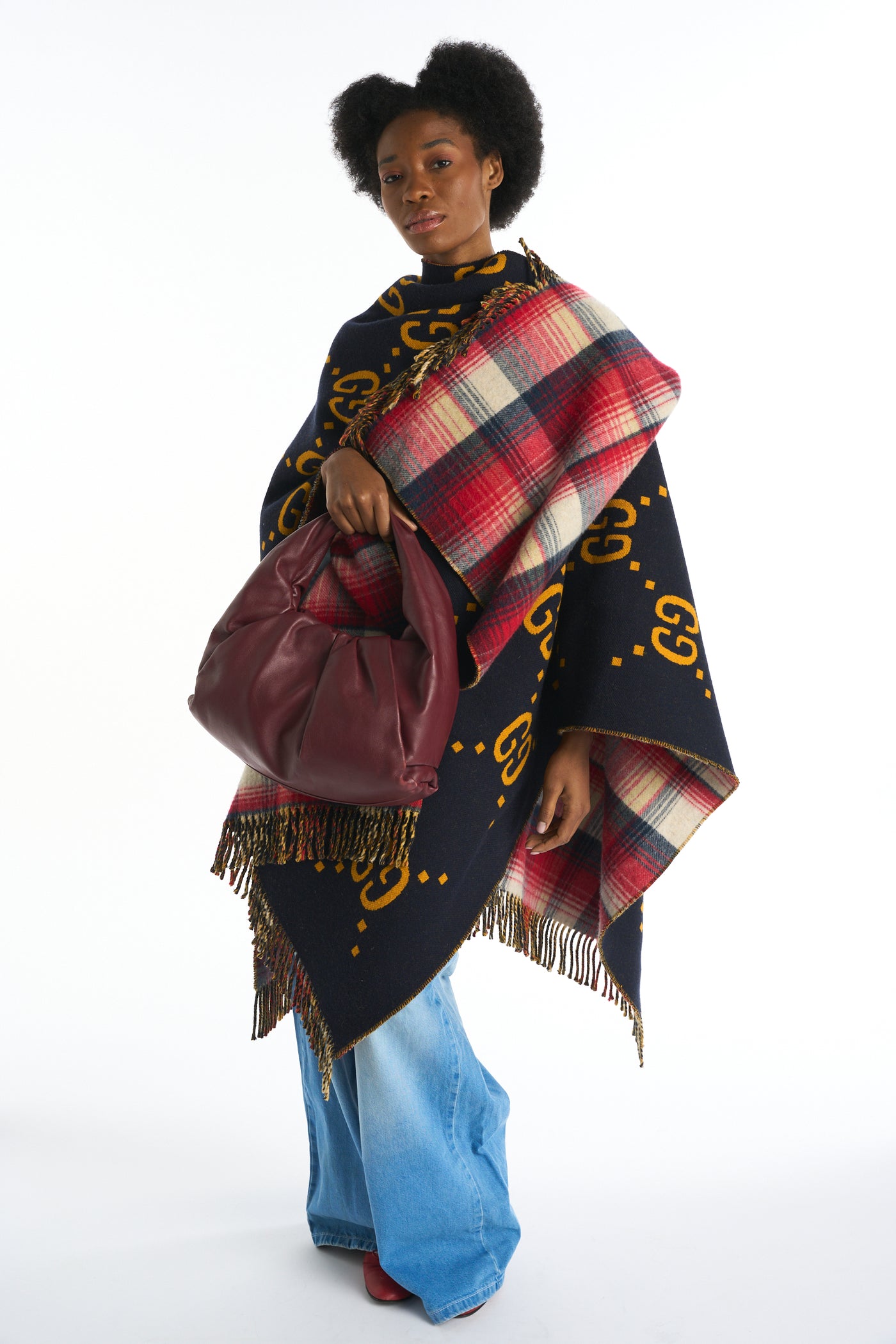 GUCCI wool reversible shawl cape FW19 runway