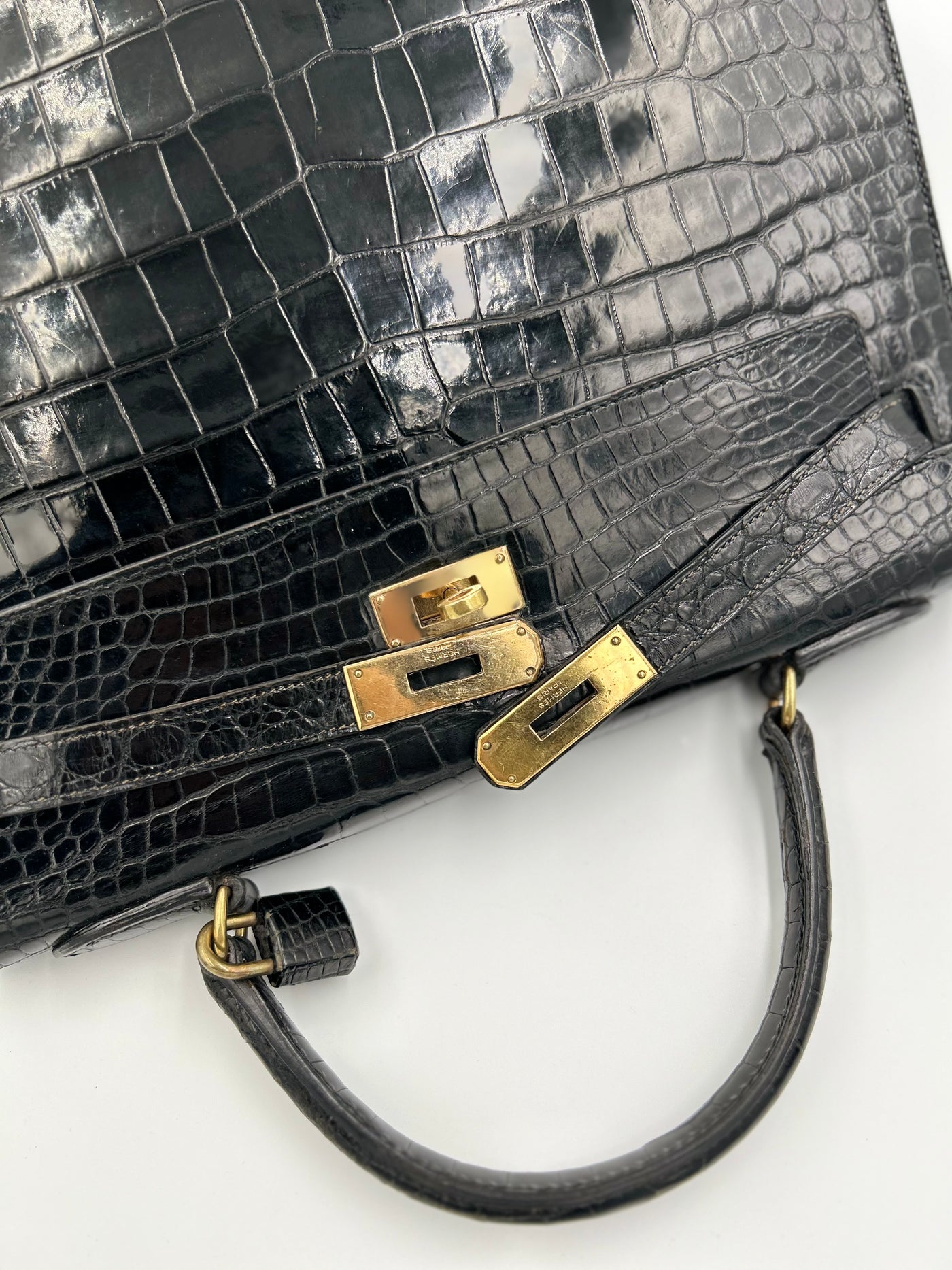 HERMES Kelly 32cm black shiny porosus crocodile ghw 1970's