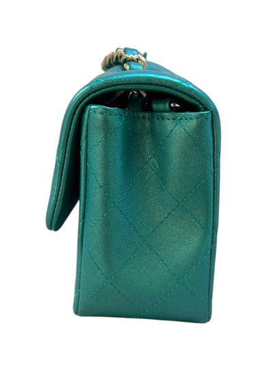CHANEL 22A mini rectangle emerald green iridescent handbag full set
