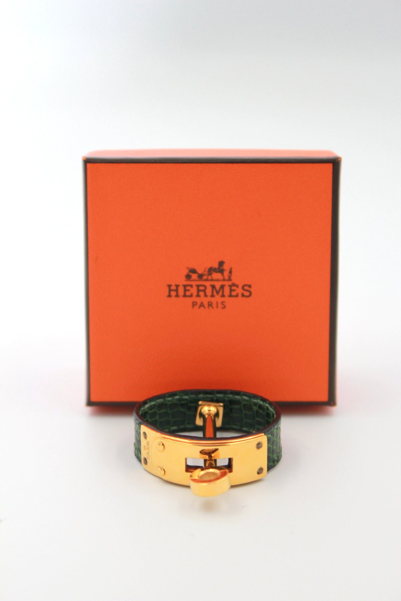 HERMES Ring Scarf Green Lizard Exotic Skin Gold Hardware with box
