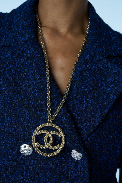 CHANEL 2022 long "CC" gold chain necklace