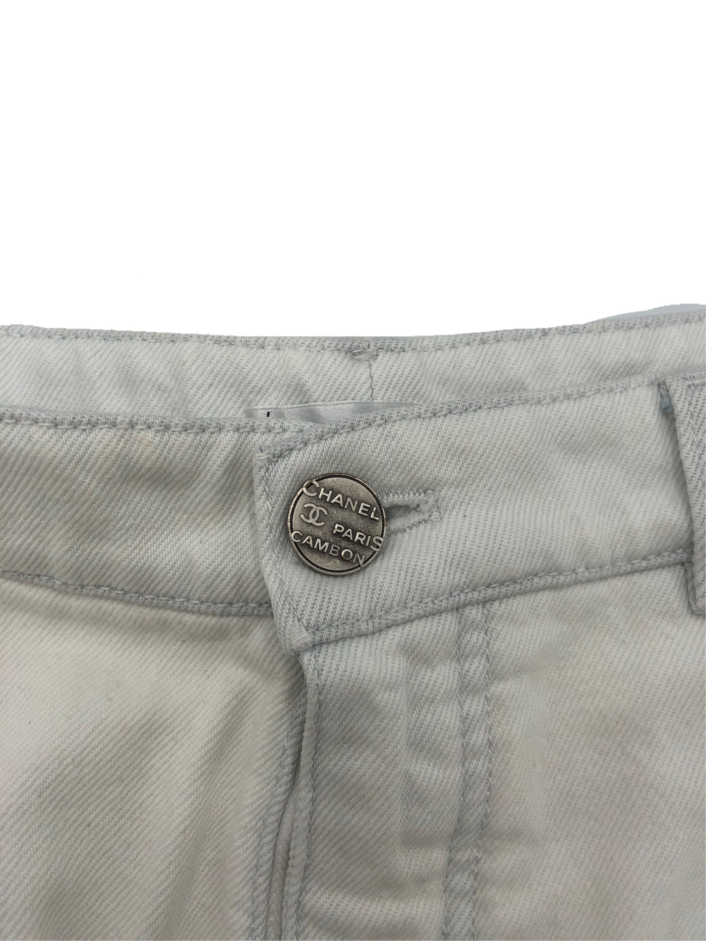 CHANEL vintage large “CC” back pockets high waisted baggy jeans size 44