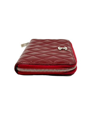 CHANEL patent red zipper wallet