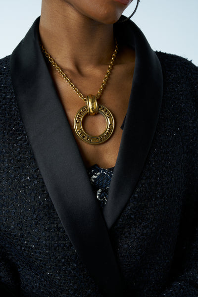 CHANEL 1980's vintage gold door knocker necklace