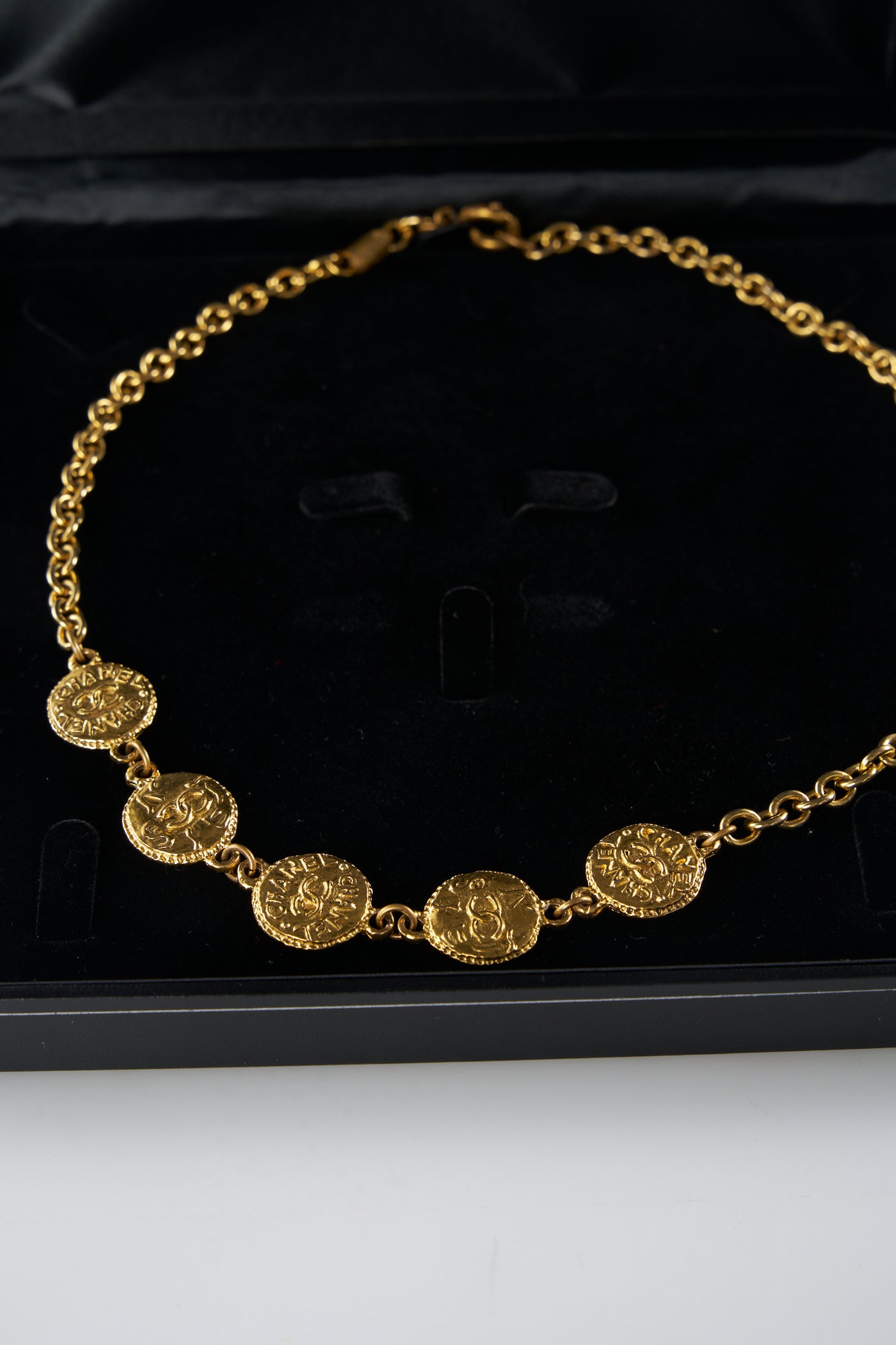 CHANEL vintage 1980's Byzantine meadillon coin necklace with box