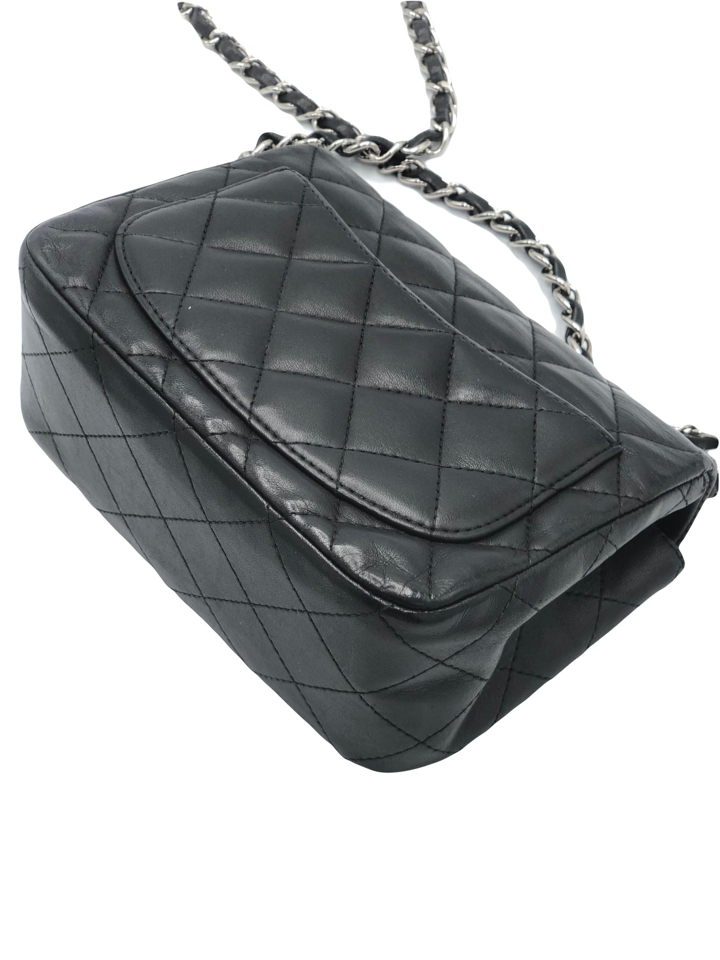 CHANEL Mini Square quilted lambskin with silver hardware hanbdag