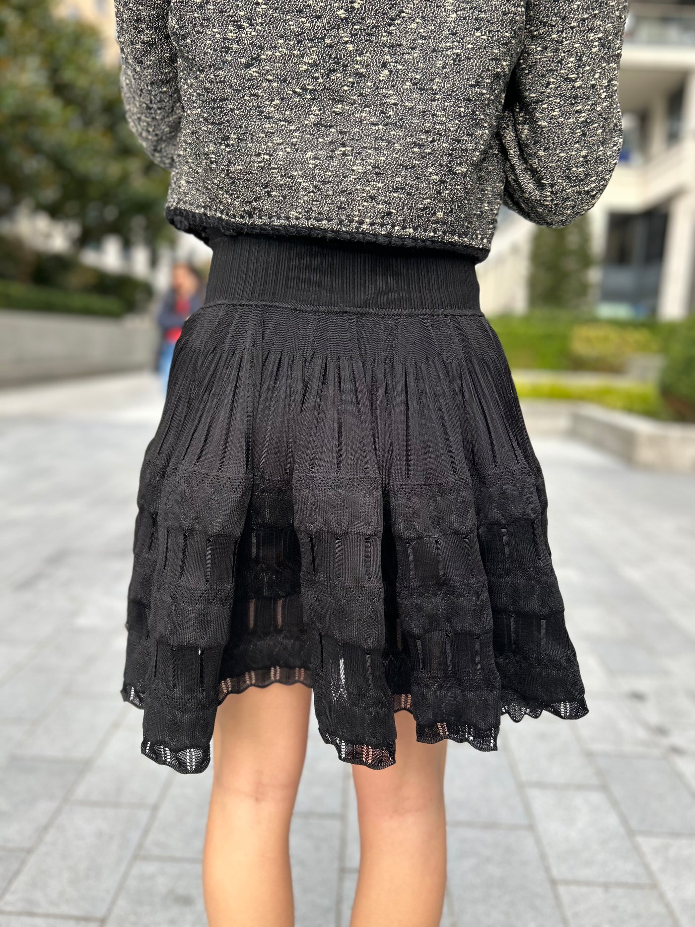 AZZEDINE ALAIA ruffled crochet knit black skirt size 36 RRP: £1410