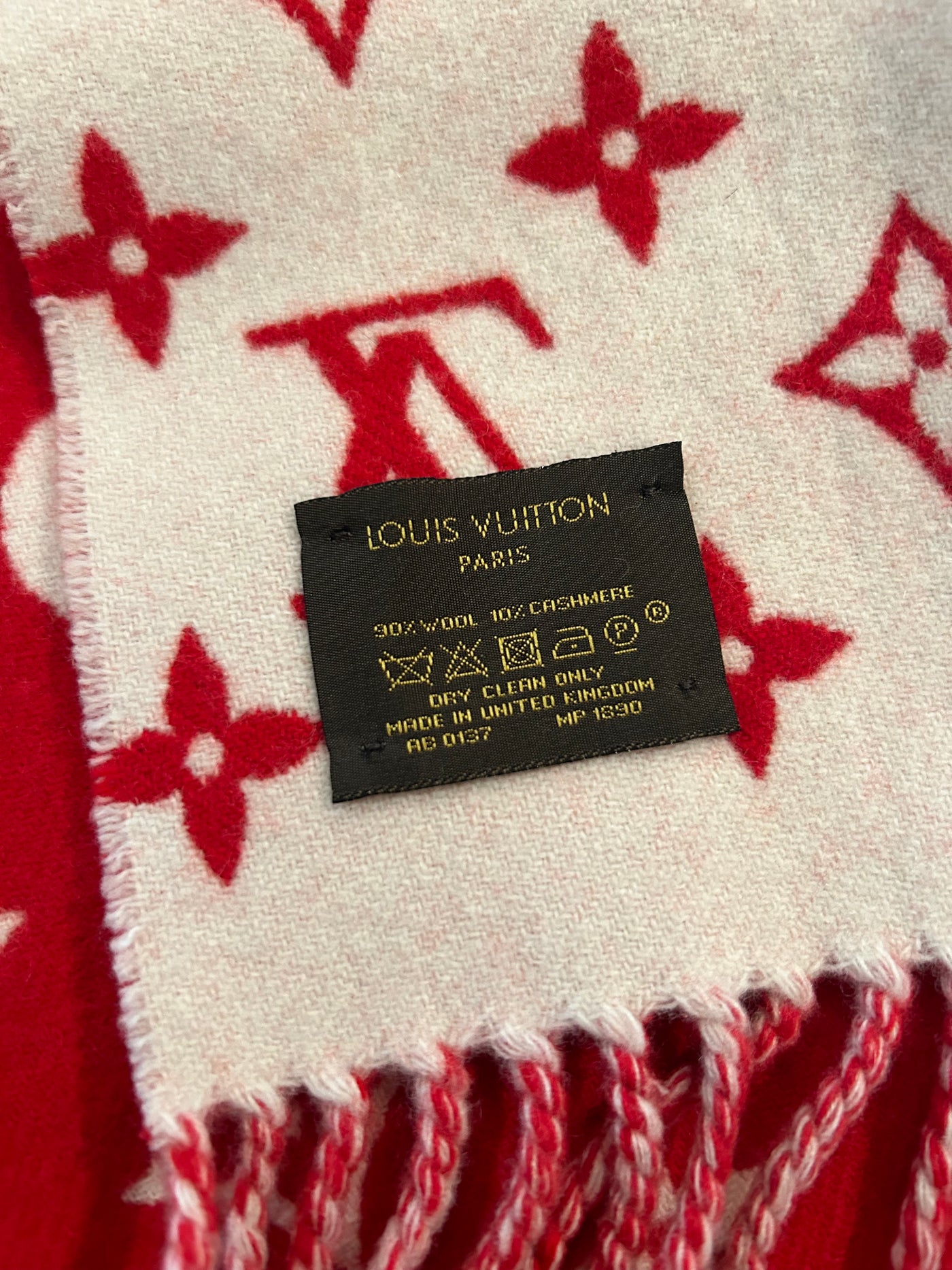 LOUIS VUITTON X Supreme red scarf wool cashmere