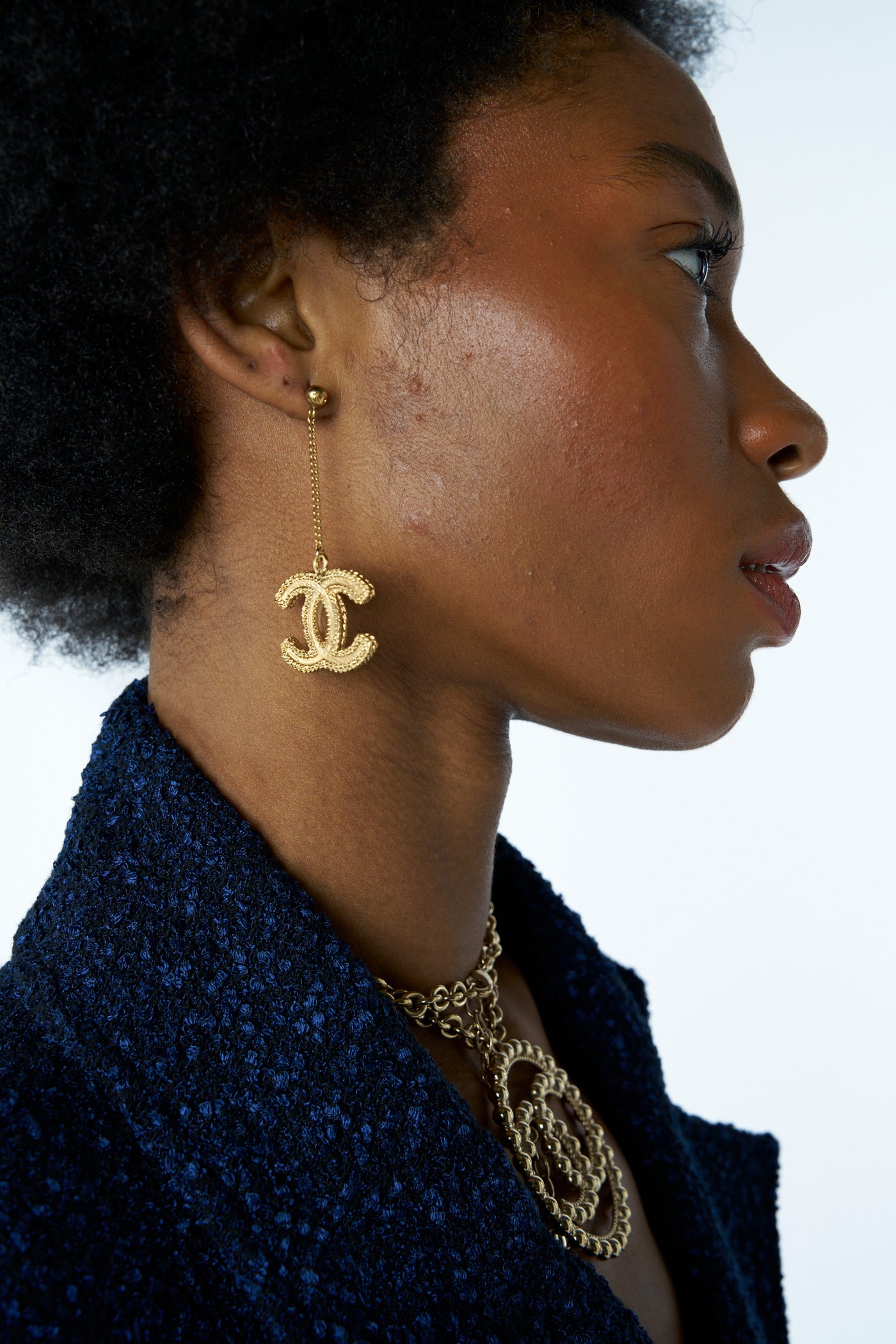 CHANEL gold dangling "CC" earrings with box