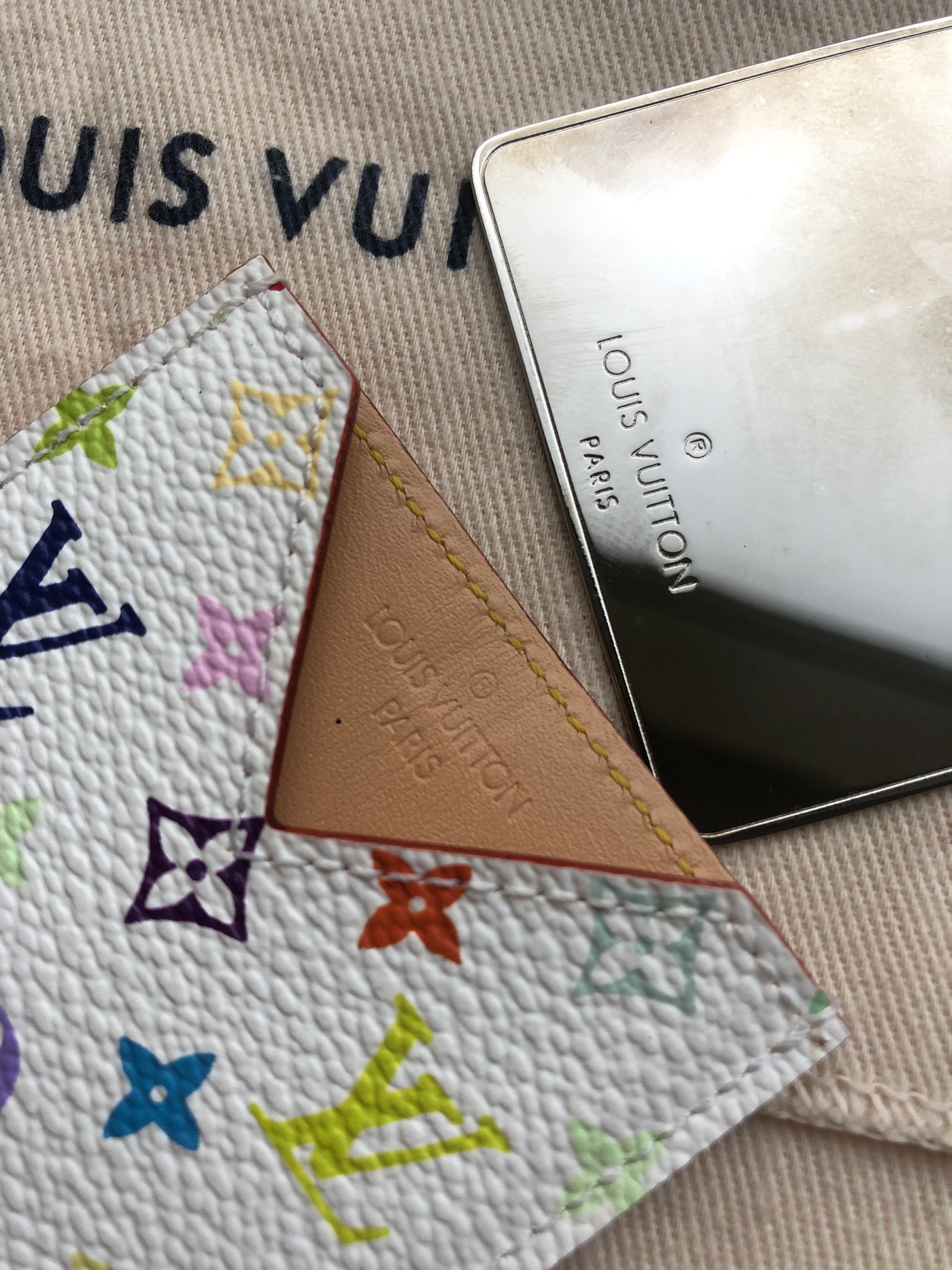 LOUIS VUITTON x Murakami multi etui miror