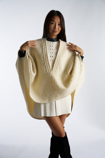 VALENTINO wool bouclé cape size M Fall21 Runway RRP: £2300