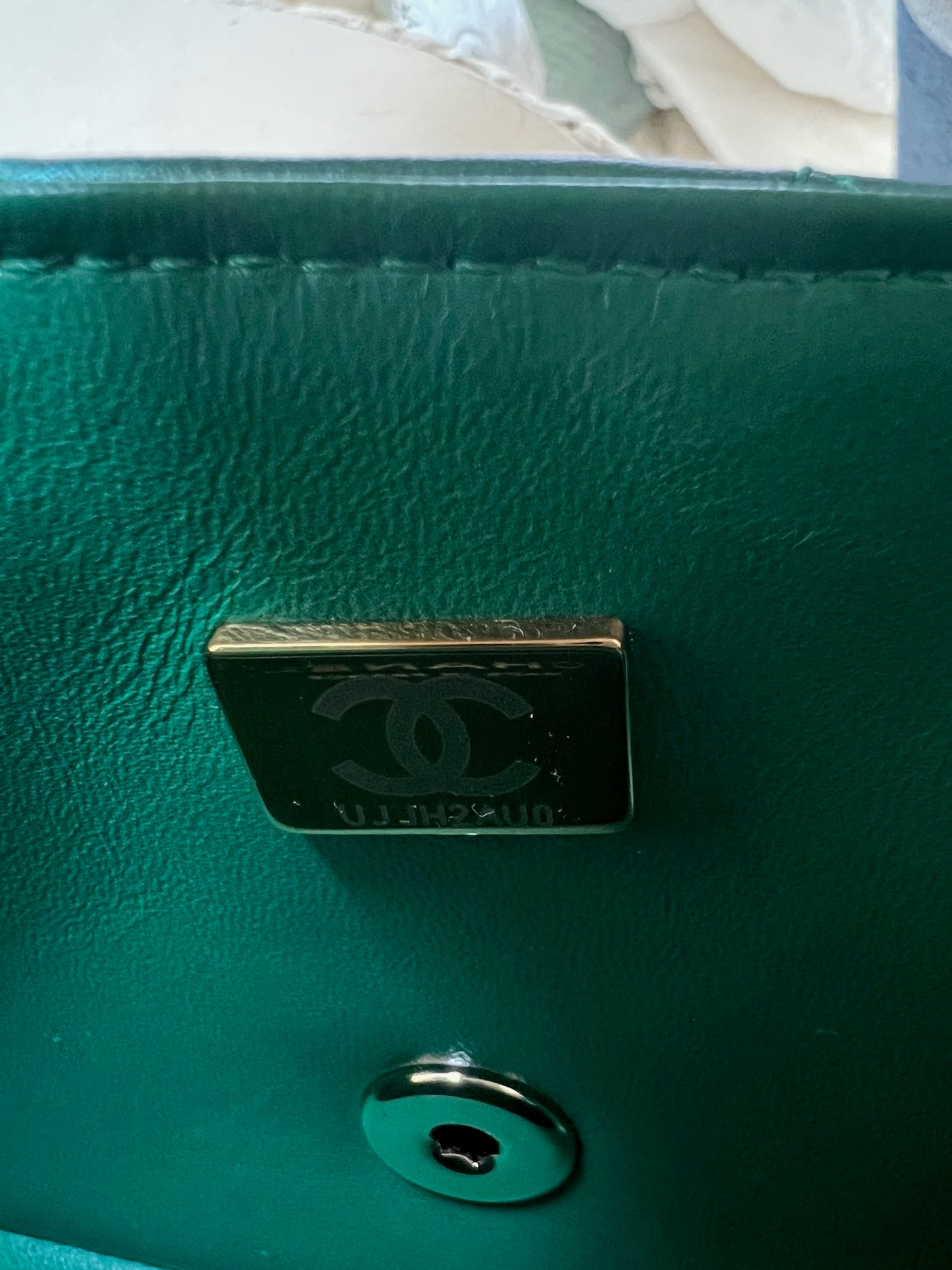 CHANEL 22A mini rectangle emerald green iridescent handbag full set