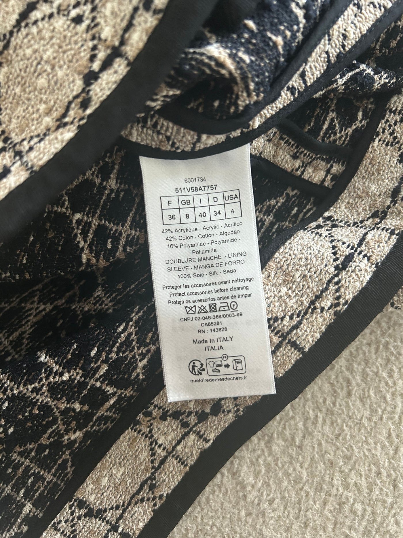 CHRISTIAN DIOR New Collection Macro Cannage Beige Cropped Jacket size 36 Current RRP 3900 euros