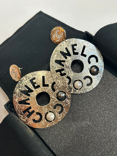 CHANEL Egypt 19 collection Coco earrings with box