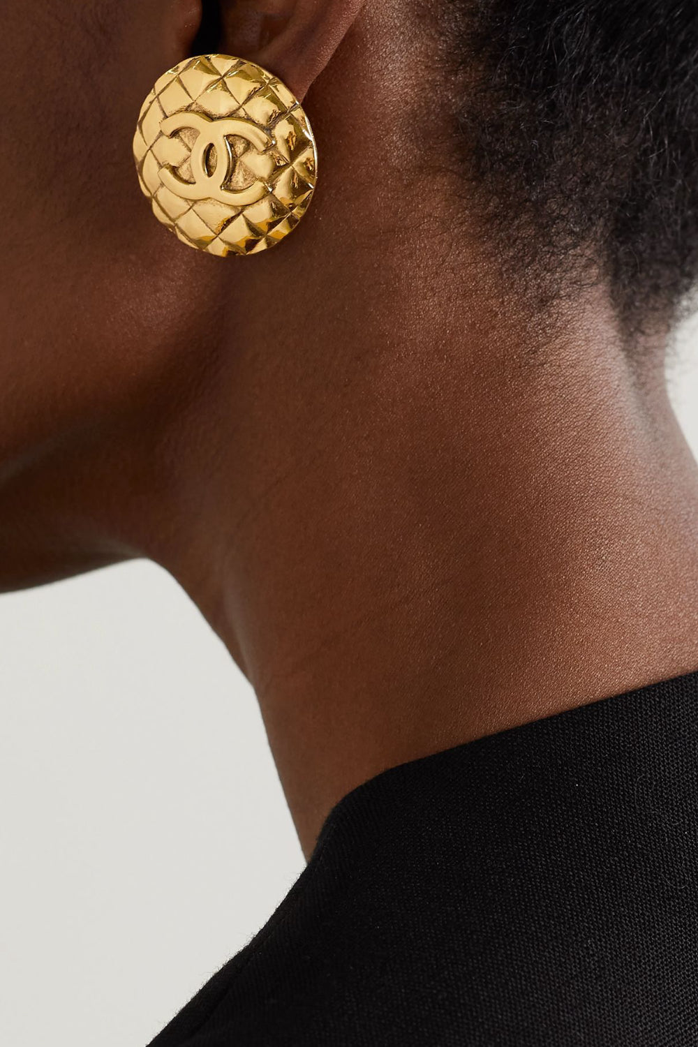 CHANEL vintage 1980's quilted 24ct gold clip on earrings