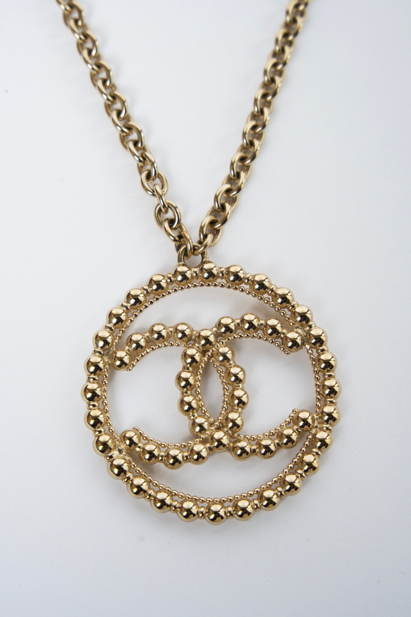 CHANEL 2022 long "CC" gold chain necklace