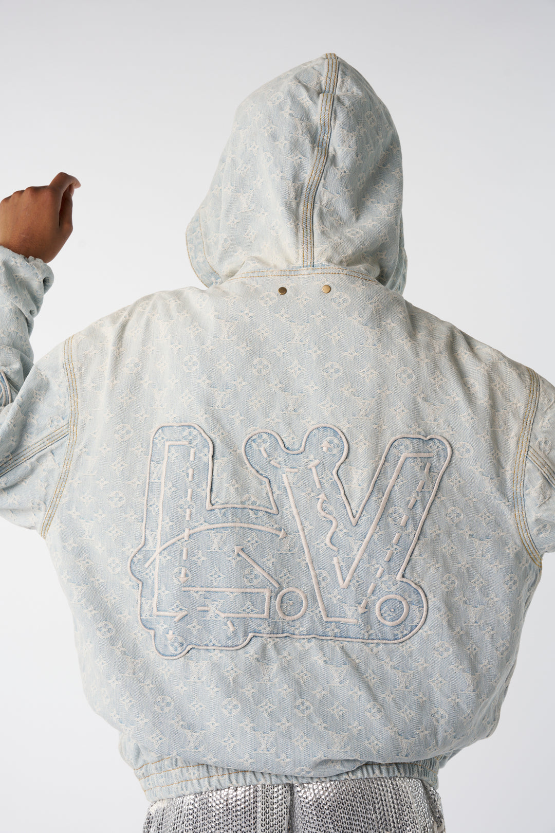 LOUIS VUITTON NBA 21AW デニムフーディ52 XL D7A29DED-6860-41CC-BF8D-