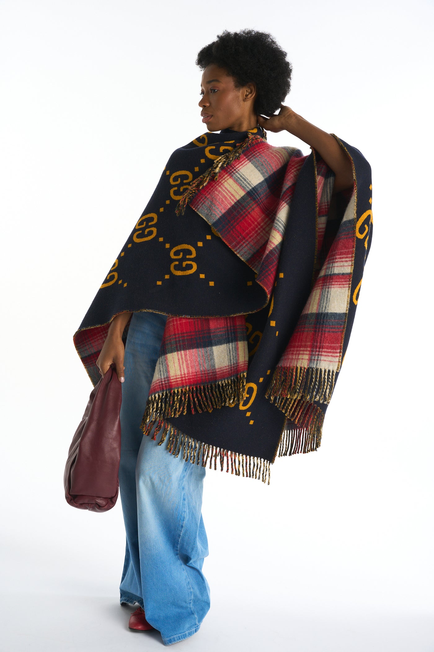 GUCCI wool reversible shawl cape FW19 runway