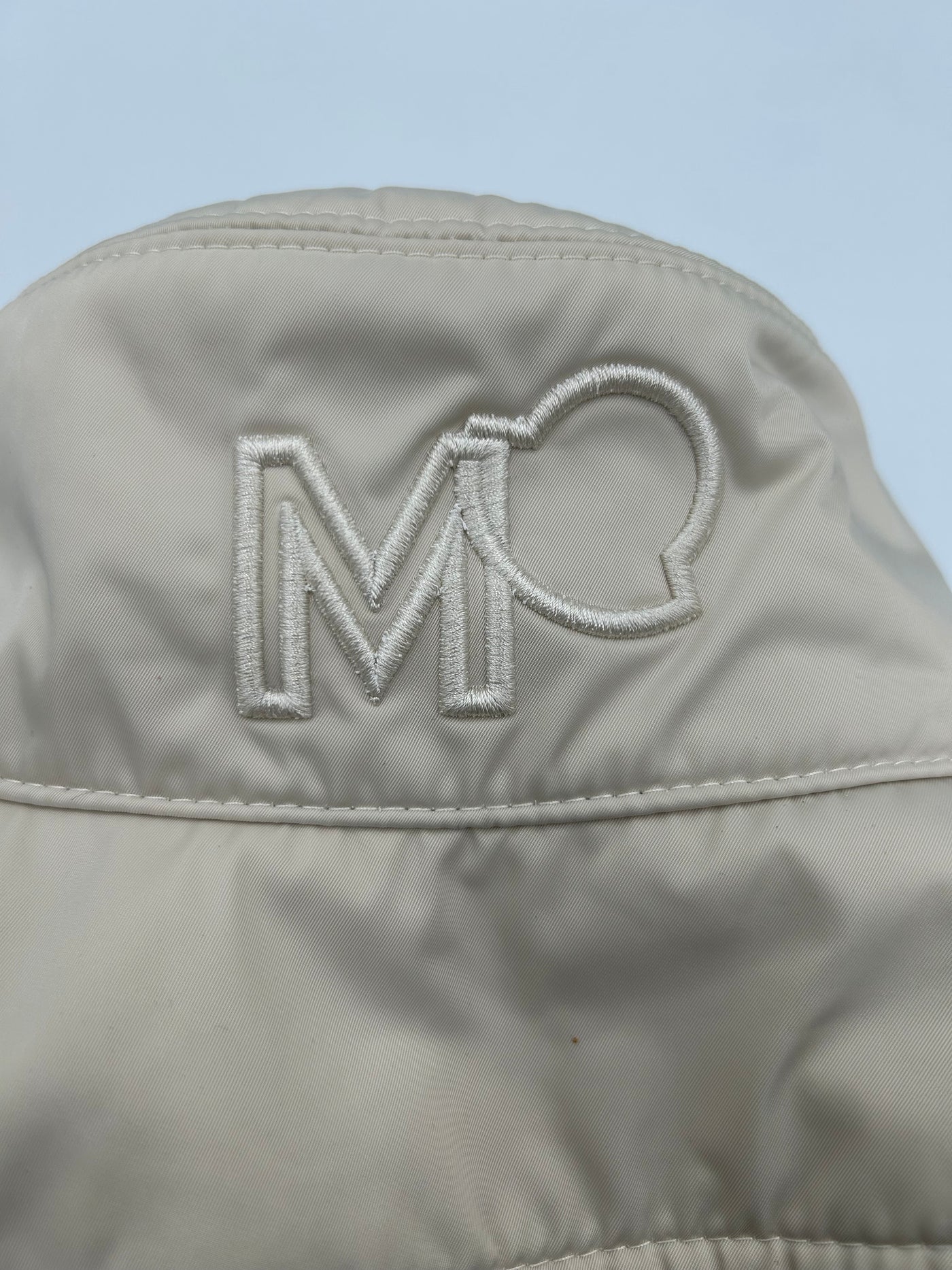 MONCLER nylon bucket hat size SS21 off white