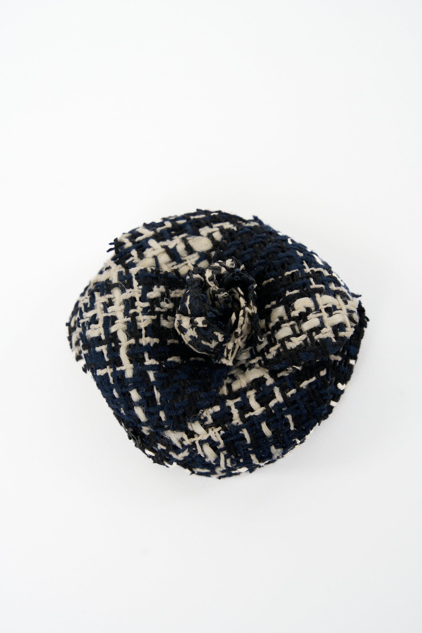 CHANEL tweed camelia brooch navy, black and white