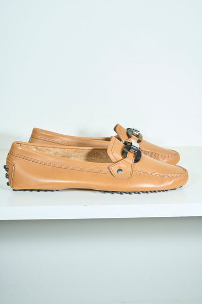 TOD’S leather loafers with tortoise buckle size 36