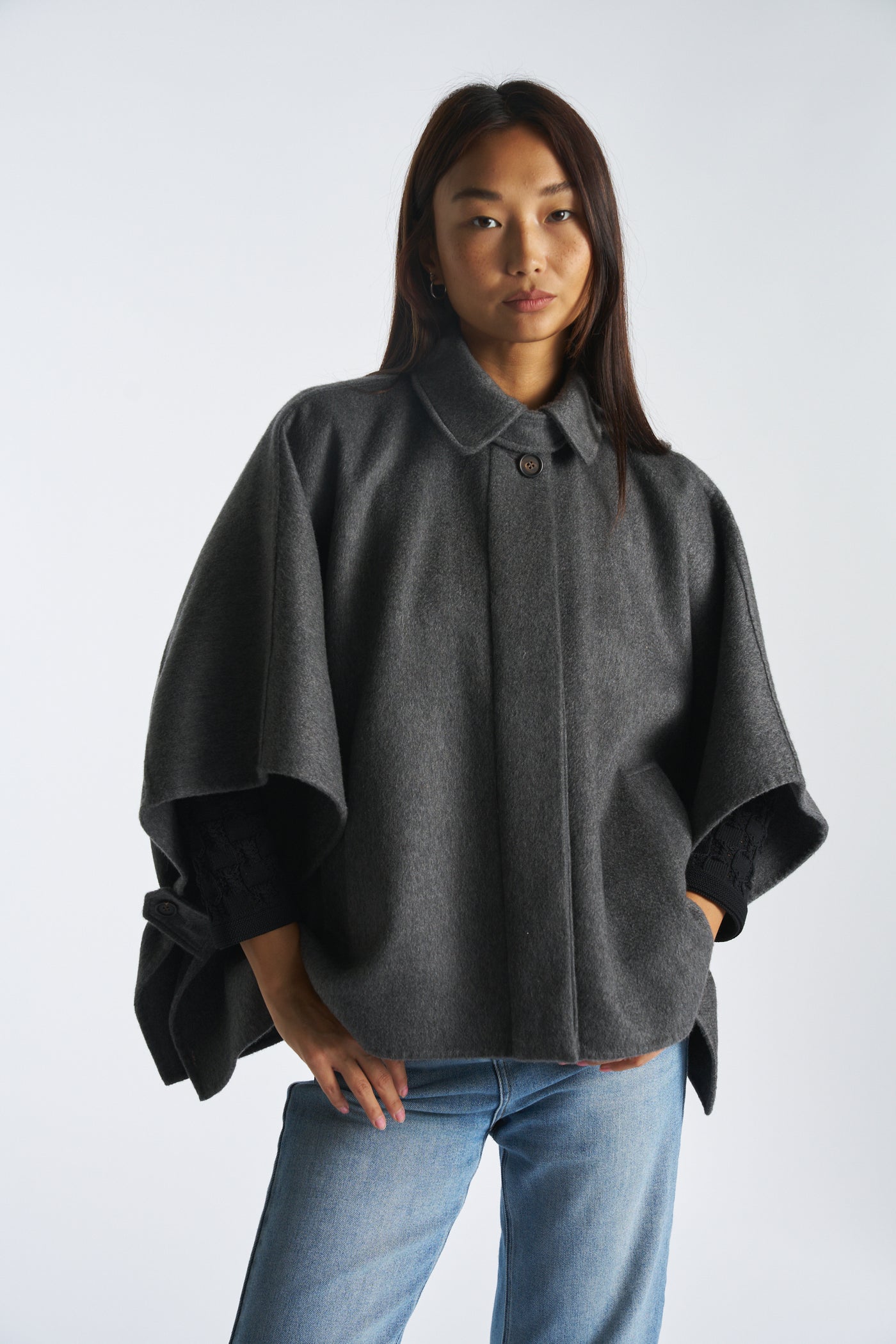 BRUNELLO CUCCINELLI Cashmere grey cape