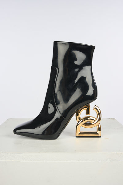 DOLCE GABBANA Patent Boots with “DG” gold heels size 38.5 * Never worn* RRP: £1250