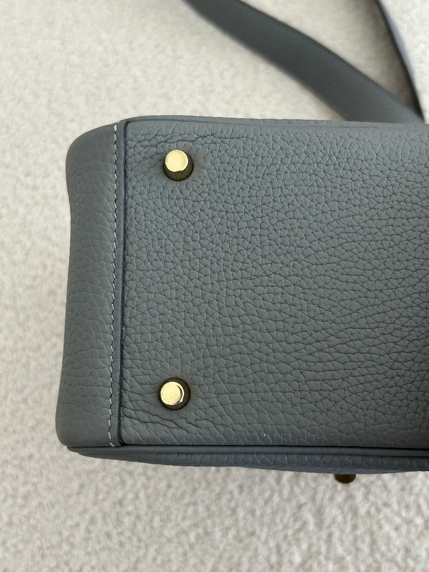 HERMES Lindy Mini || Gris Meyer Clemence leather with Gold Hardware