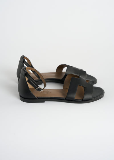 HERMES Santorini black leather sandals